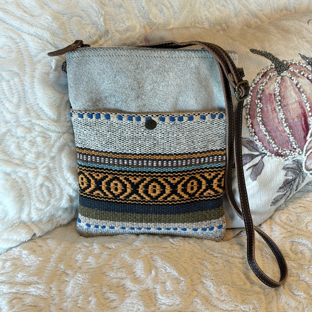 Myra Bag